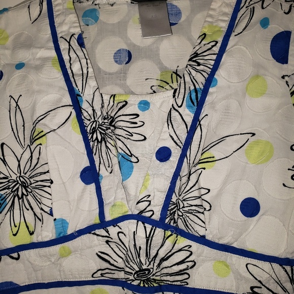 Scrub top - Picture 3 of 4